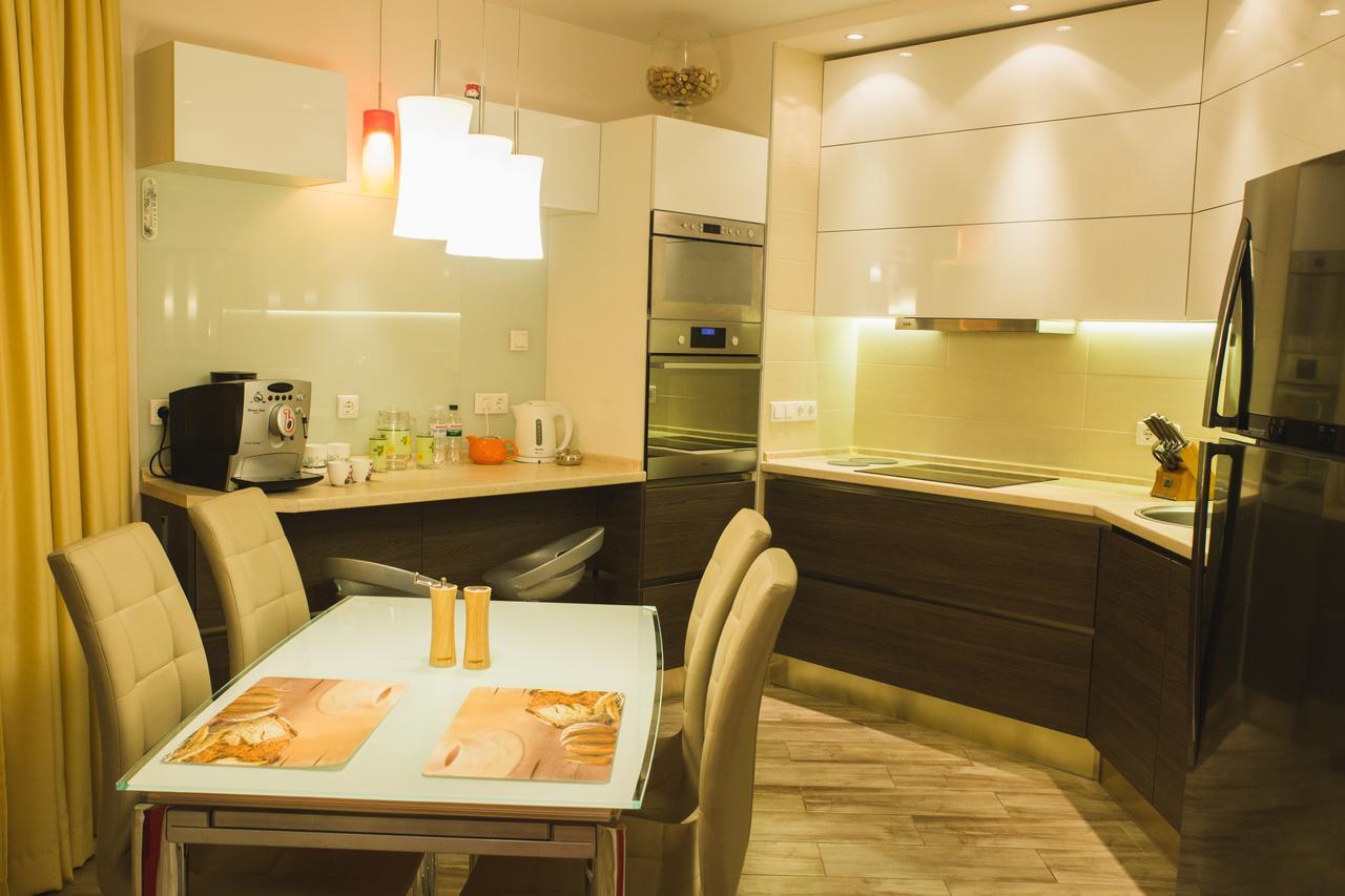 Apartments "Pleasure" 基輔 外观 照片